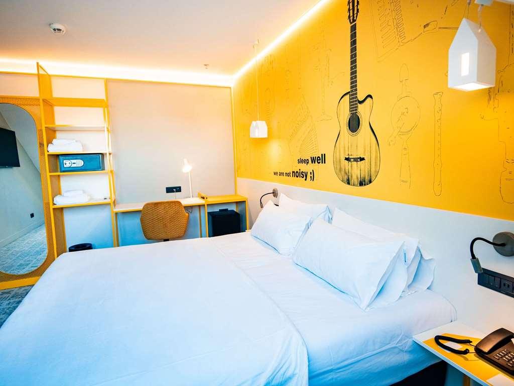Ibis Styles Sibiu Arsenal Quarto foto