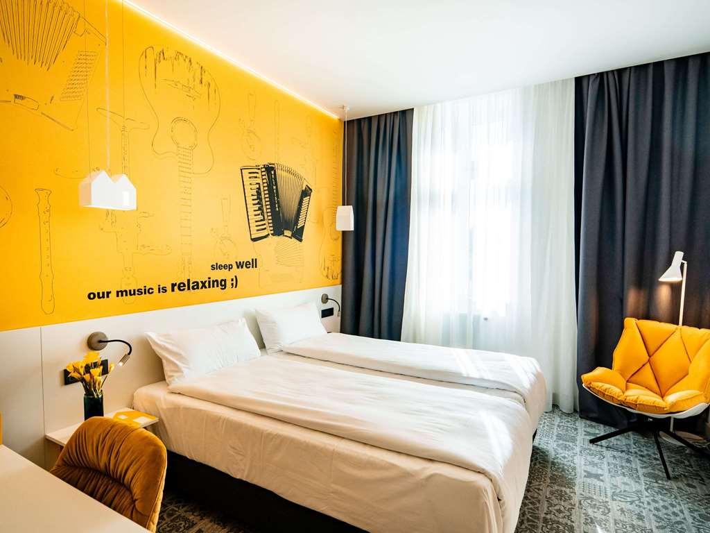 Ibis Styles Sibiu Arsenal Quarto foto