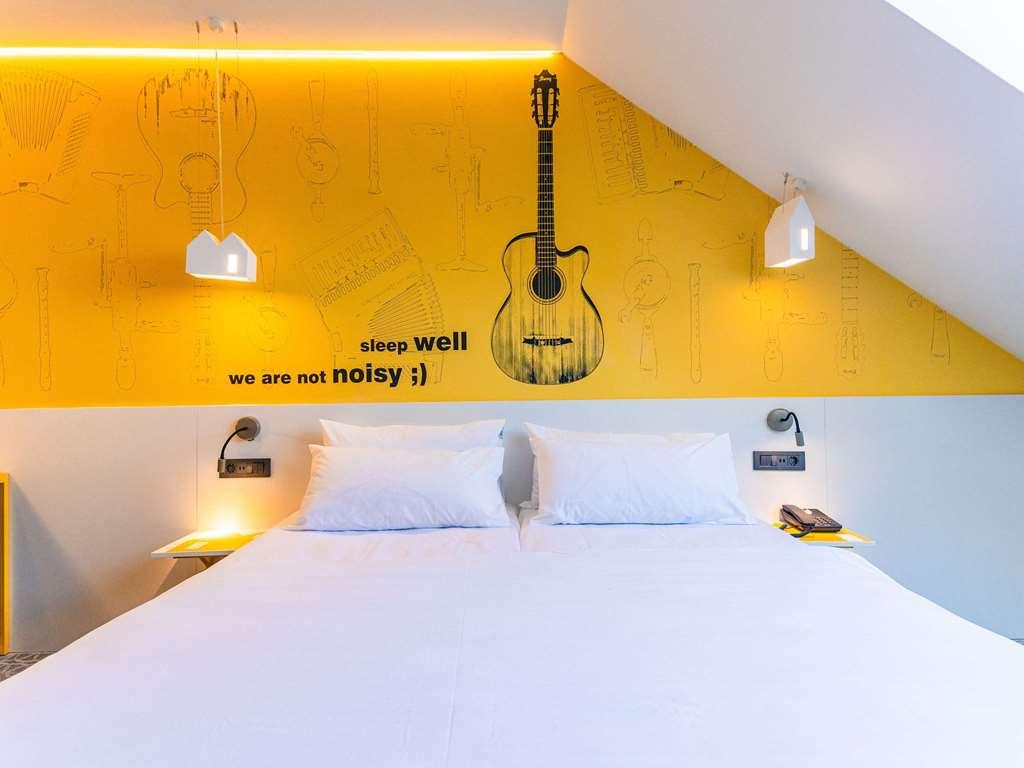 Ibis Styles Sibiu Arsenal Quarto foto